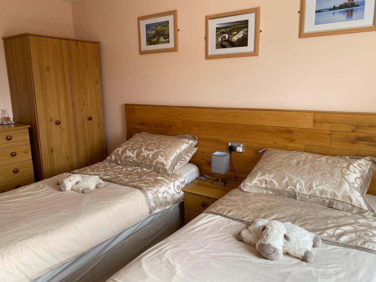 Creag Dubh Bed & Breakfast Kyle of Lochalsh Exteriör bild