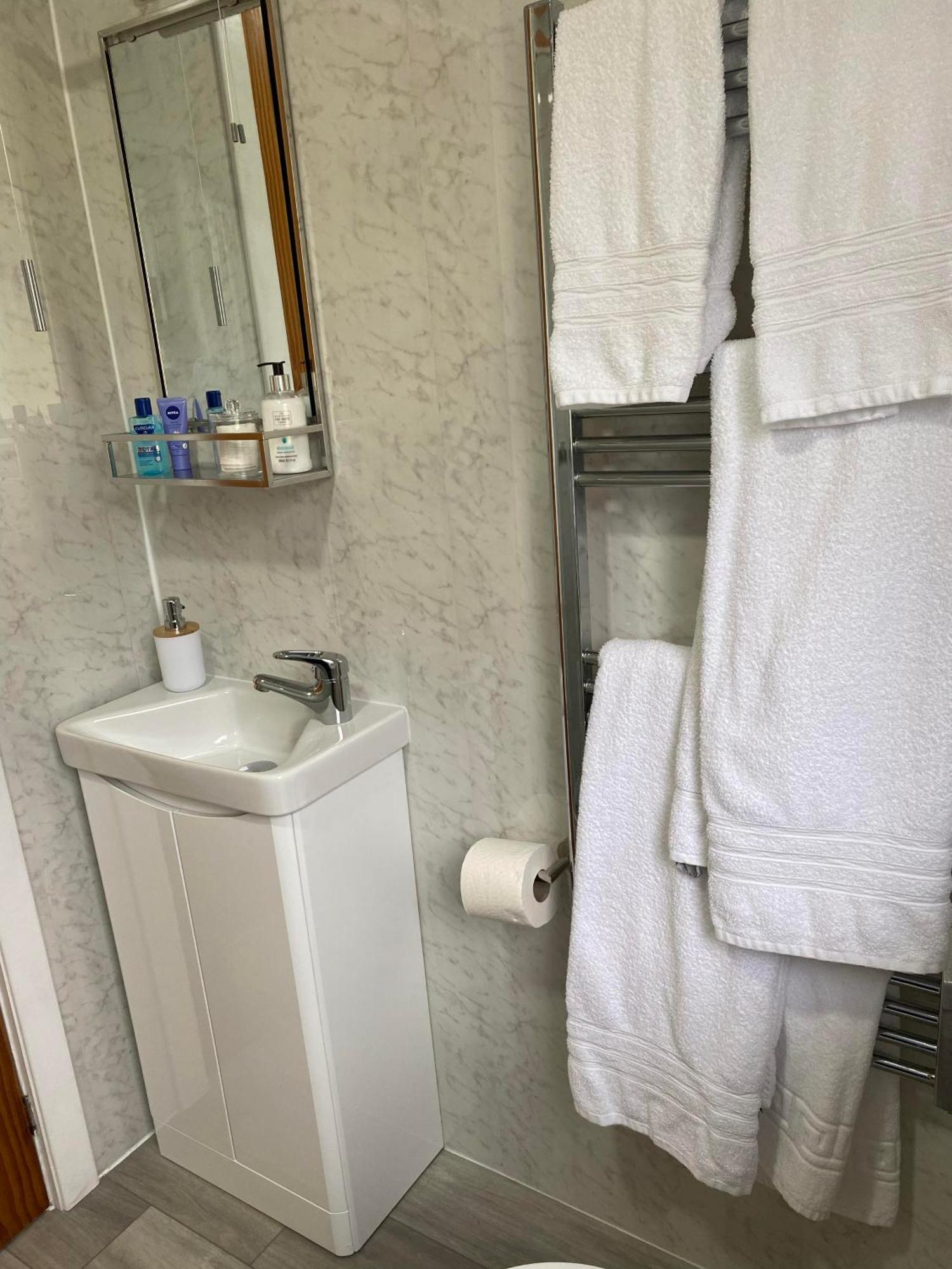 Creag Dubh Bed & Breakfast Kyle of Lochalsh Exteriör bild